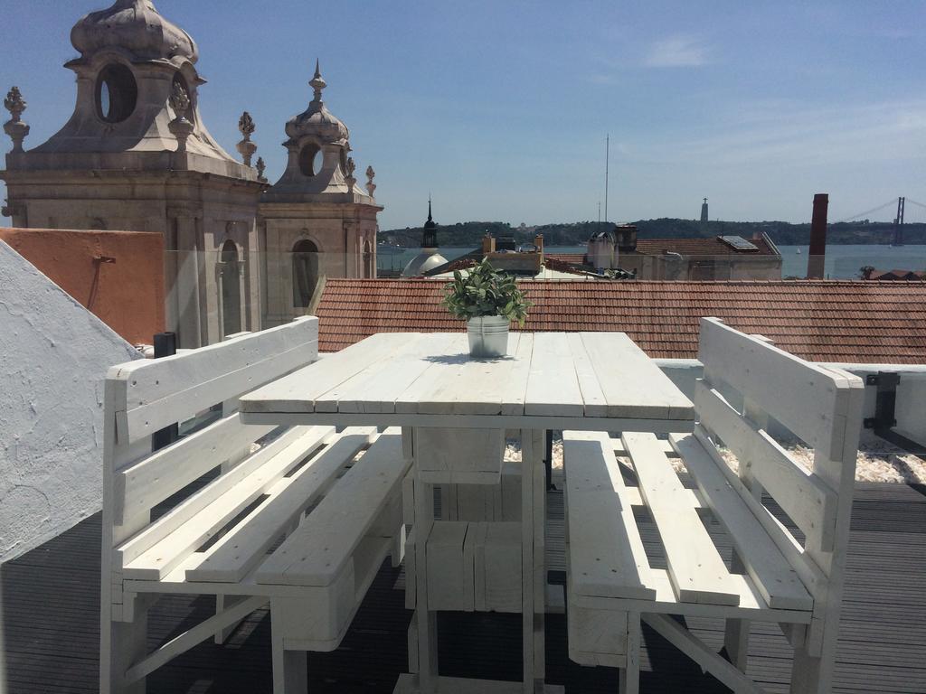 A Terrace On A Topfloor With A View Lisboa Dış mekan fotoğraf